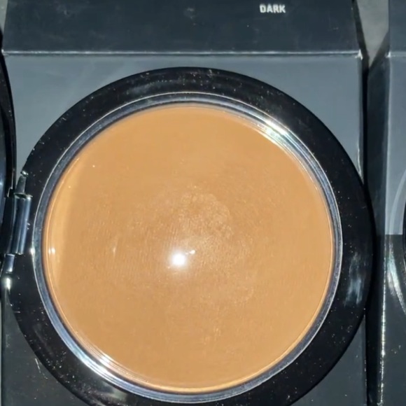 x1 MAC DARK SKINFINISH MINERALIZE SKINFINISH BRAND NEW BOXED - Picture 6 of 12